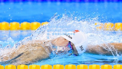  体彩官网_NBA实力榜风云再起，马刺跃居榜首，雷霆湖人排名稳中有变