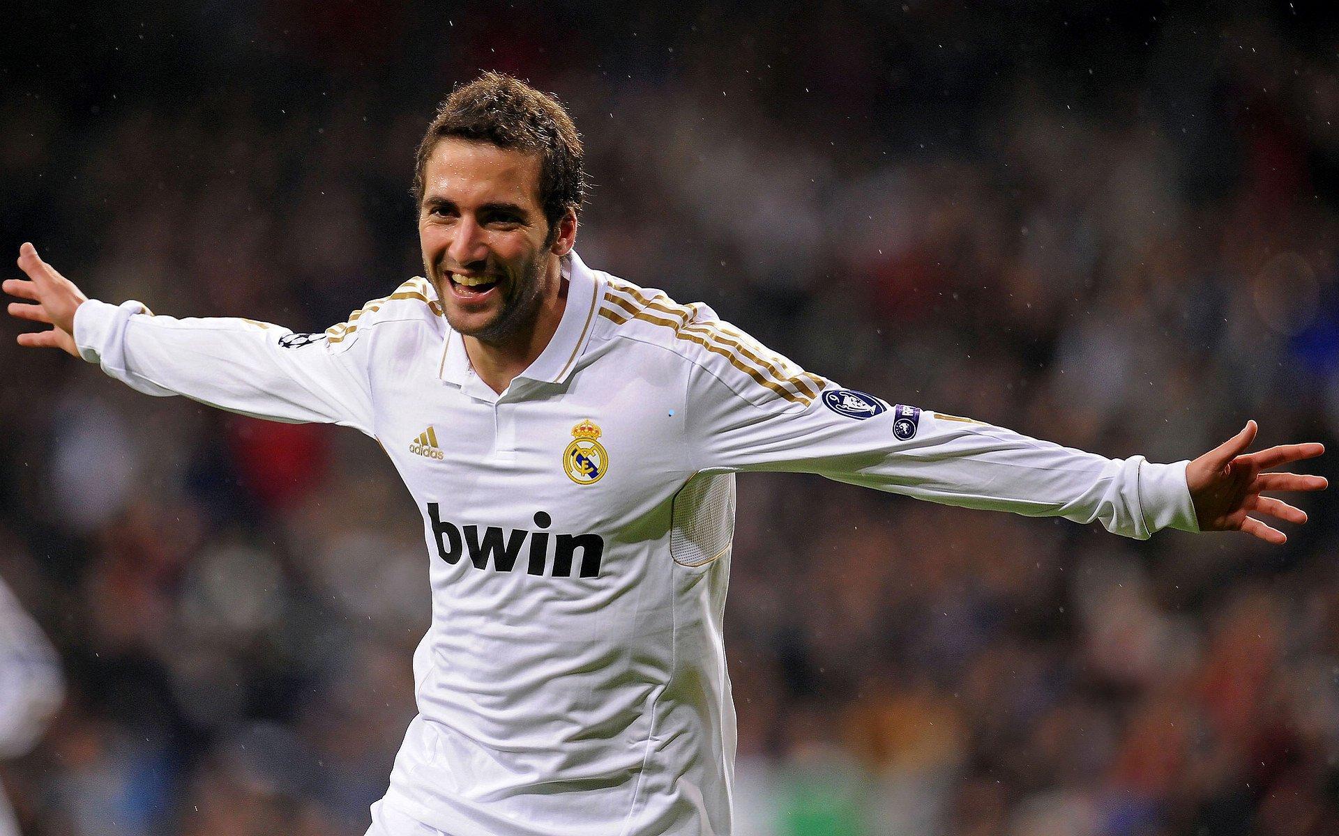 切赫直言，足球世界赢球至上，风格与商业皆为点缀