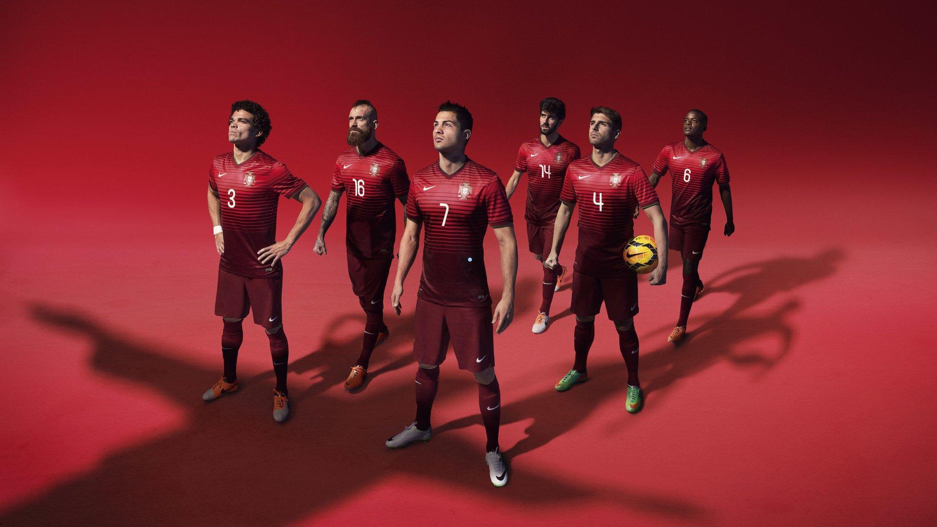 戴尔·库里痛批巴特勒表演式倒地赢取犯规哨声,引发篮球界热议